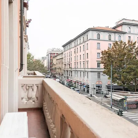 Bocconi 2 In Stile Corte Milanese Apartamento Milán