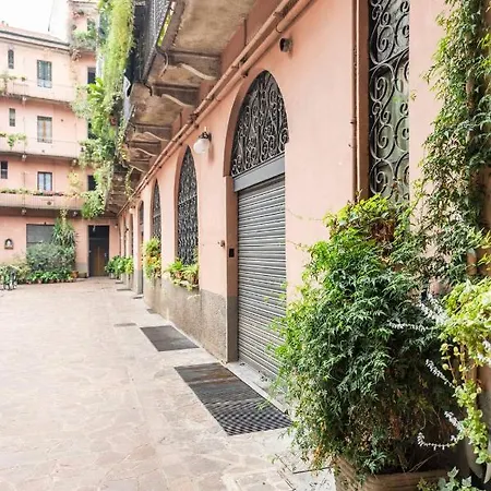 Bocconi 2 In Stile Corte Milanese Milán